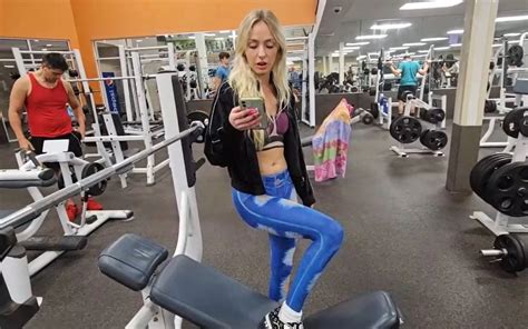 natalie reynolds body paint in gym|Woman who wore ‘X